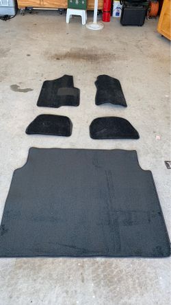 Truck floor mats