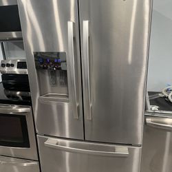 DEAL ALERT! WHIRLPOOL 3-DOOR REFRIGERATOR!