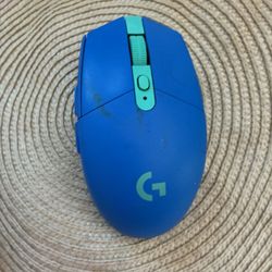 Logitech G305 LIGHTSPEED Wireless Gaming Mouse Blue