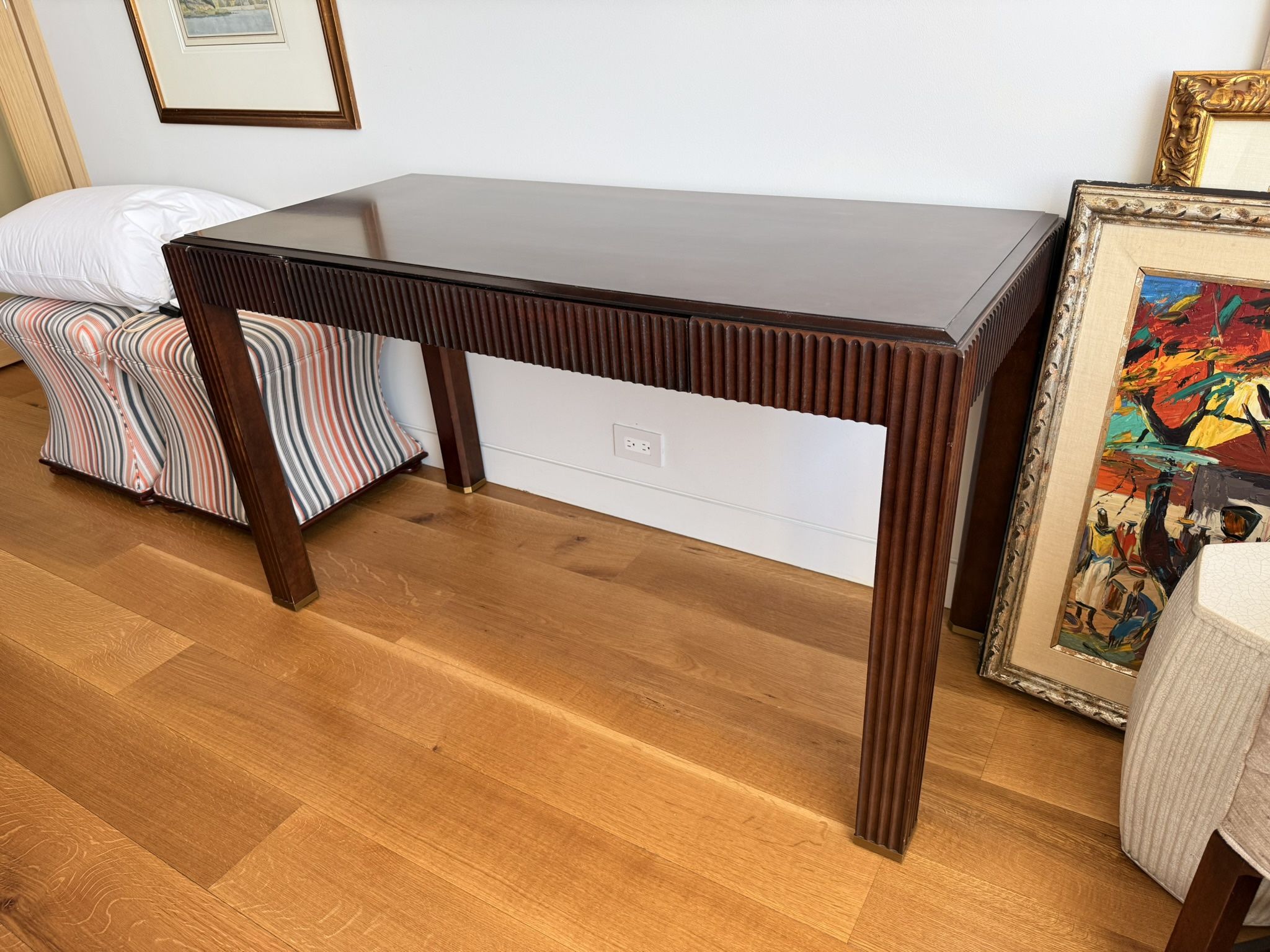 Century Desk with 1 Drawer - Thomas O’Brien Hickory Chair