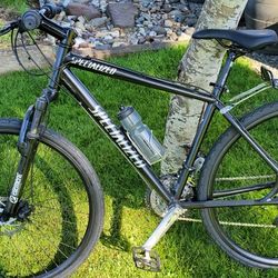 Specialized Sirrus Bicycle 