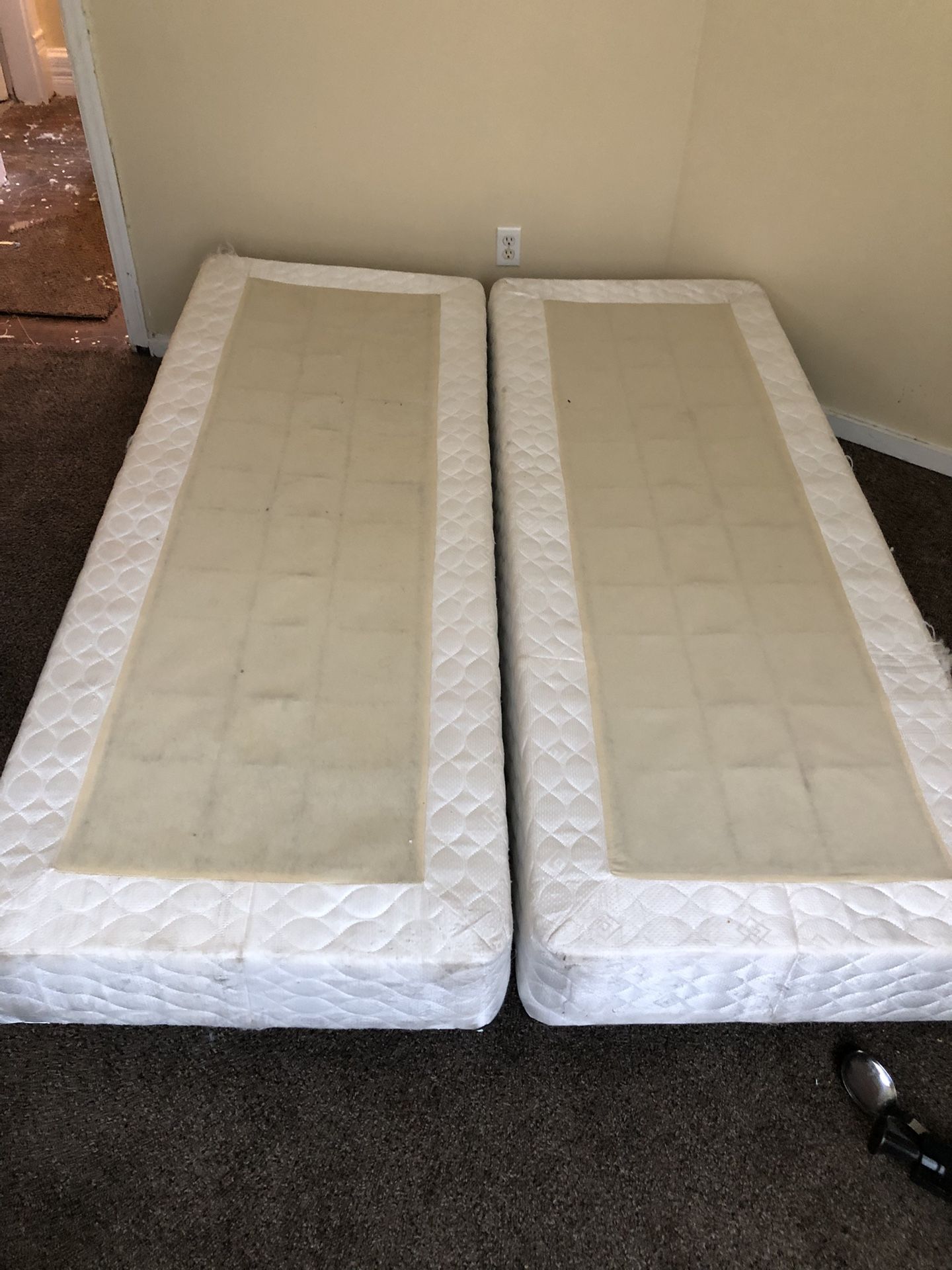 Queen bed Need Gone Asap   $75