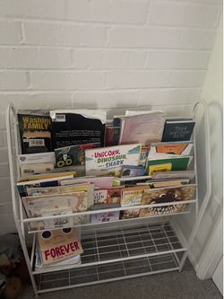 Kids book display shelf