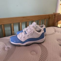Jordan 11 UNC