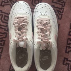 Nike Air Force’s baby pink