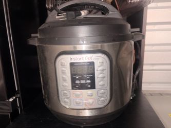 Instant Pot Duo – Used – Stored 1+ Year – See Description