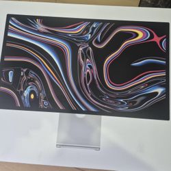 Apple Studio Display 
