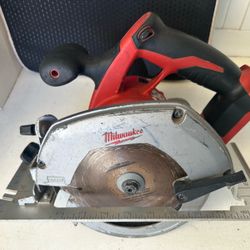 Milwaukee M18 Circular Saw 6.5”