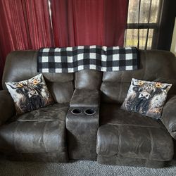 Leather Reclining Sofas