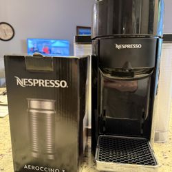 Black Nespresso Vertuo Machine Barely Used With New Milk Frother