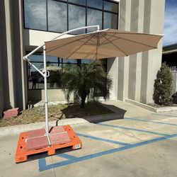 New In Box 10 Feet Offset Cantilever Off Set Tilt Crank Outdoor Patio Umbrella Beige Red Or Navy With Cross Stand Excellent Quality 