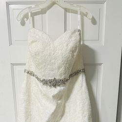 Wedding dress (Size 16) 