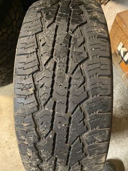 265/60 R18 Studless Snow Tires 