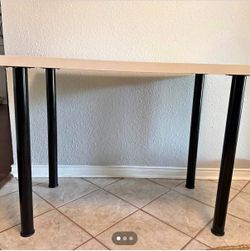 Study table white