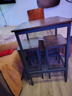 New  Vasagle Bar Table