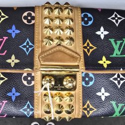 Louis Vuitton Courtney Clutch