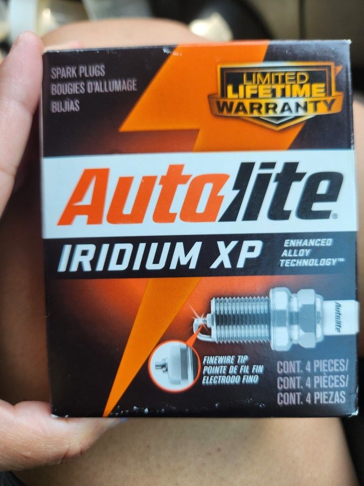 Auto lite Iridium XP Spark Plugs .044 Gap