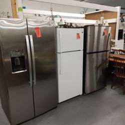 Side By Side Fridges 