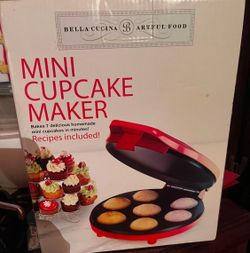 Bella Cucina Mini Cupcake Maker