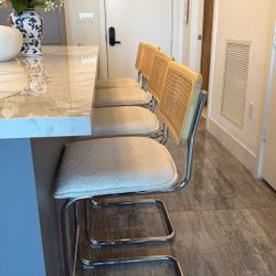 Set Of 4 Counter Stools. 