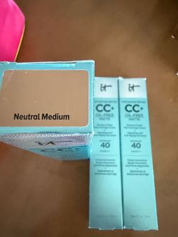 IT Cosmetics CC+ Oil-Free Matte SPF 40 – Neutral Medium
