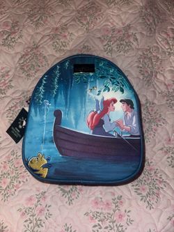 Brand new Disney Bioworld The Little Mermaid "Kiss the Girl" light-up mini backpack