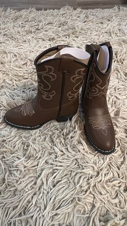 Brand New Toddler Boots Size 8