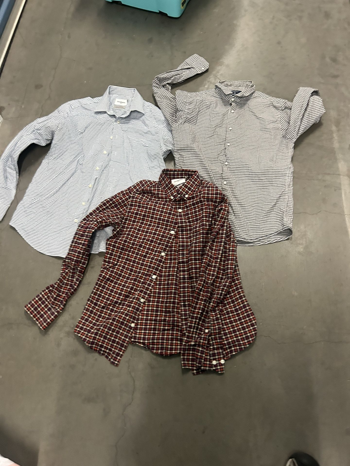 0889 Goodfellow & Co Bowery & Broome Long Sleeve Button-Up Shirts (3 items) MEDIUM