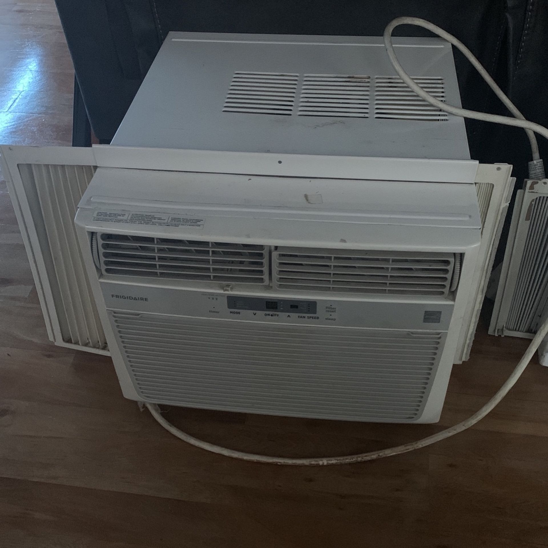 Frigidaire AC Unit