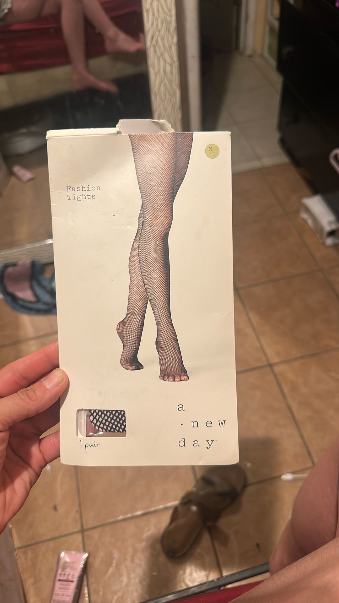 New Net Style With Cute Lil Studs