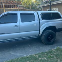 Toyota Tacoma Leer Canopy