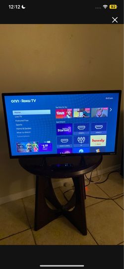 35 inch Like new smart Roku tv