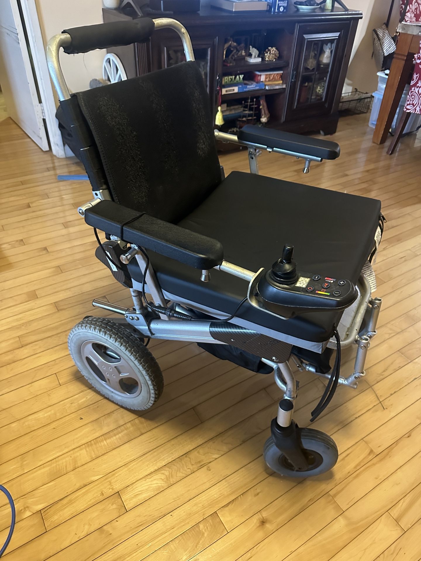 EZ Lite Cruiser Wheelchair
