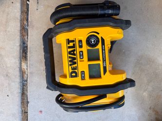 DEWALT 20V MAX Portable Air Compressor / Tire Inflator