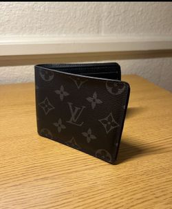 LV WALLET