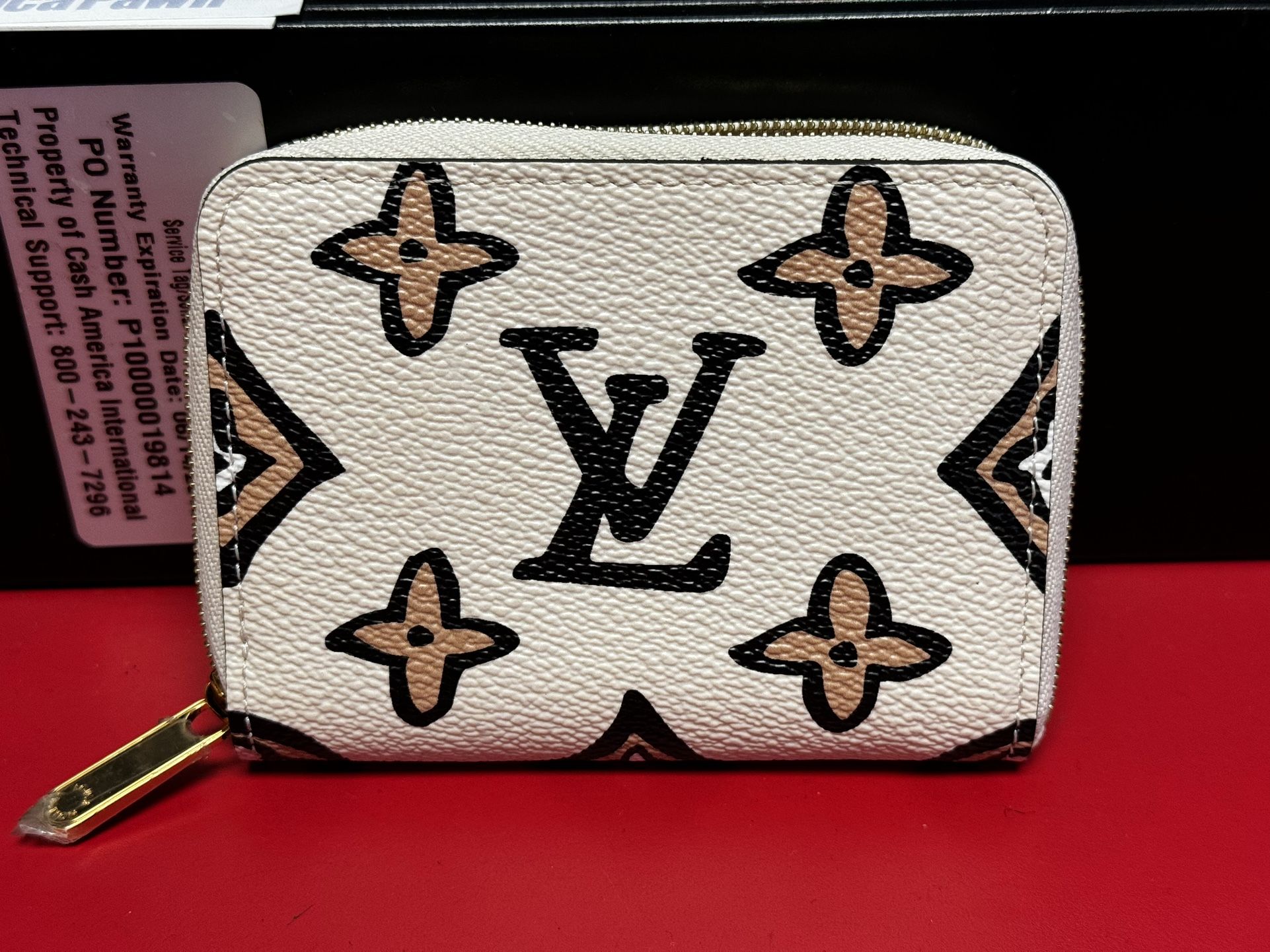 Louis Vuitton Wild At Heart Zippy Wallet 