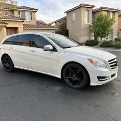 2011 Mercedes Benz R350 4Matic 
