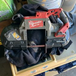 Milwaukee Bandsaw