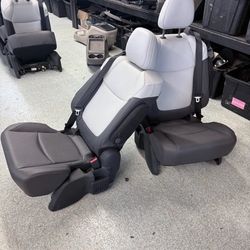 BRAND NEW LEATHER BUCKET SEATS WITH SEATBELTS 