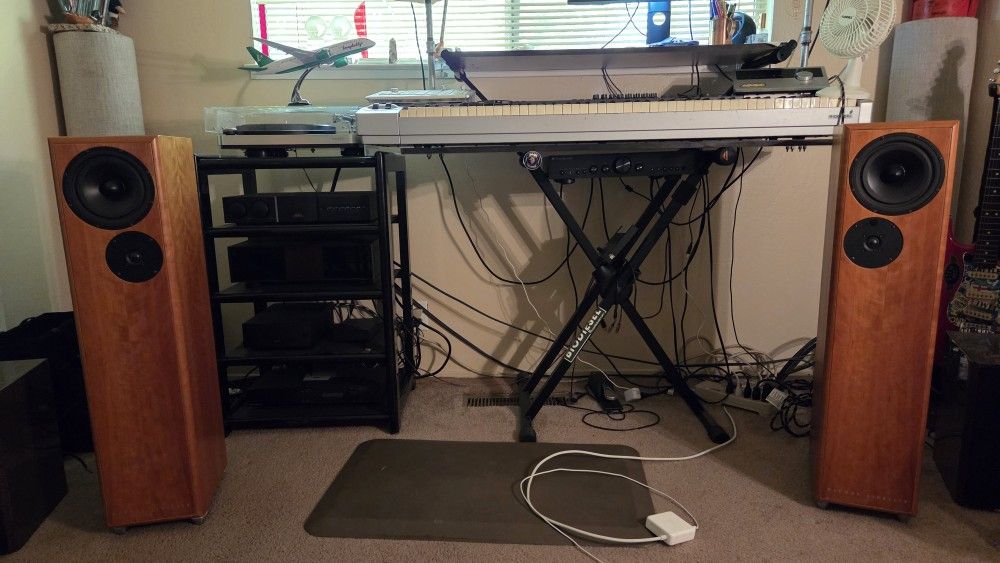 Devore Gibbon Super 8 Loudspeakers