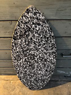 Hyperlite Broadcast wakesurf board