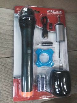 Professional wireless microphone