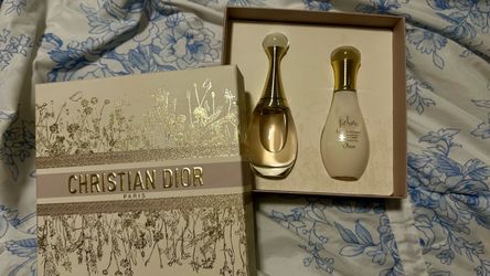 CHRISTIAN DIOR perfume& body milk