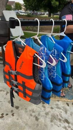 Kids life vests