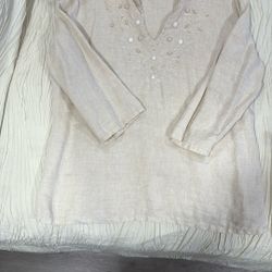 Really Nice JM Collection 100 % Linen With Embroidery And Sparkly Sequins Tunic Top.  Size 14 Petite.