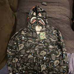 Brand New Bape hoodie ‼️ 