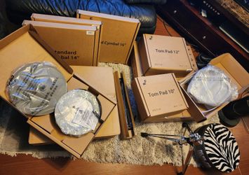 Efnote Music Percussion Drum Set Mixed Accessories Lot