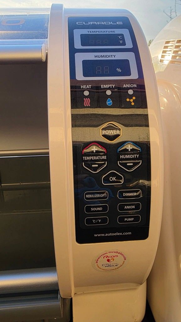 Pet BROODER 90 INCUBATOR