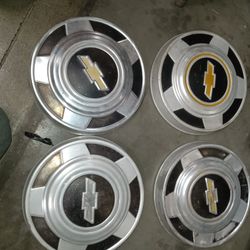 Old School Hubcaps