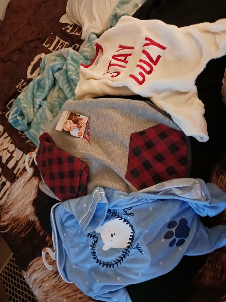 3 Brand New Pet Cloths Sz Sm Med 10 All Firm